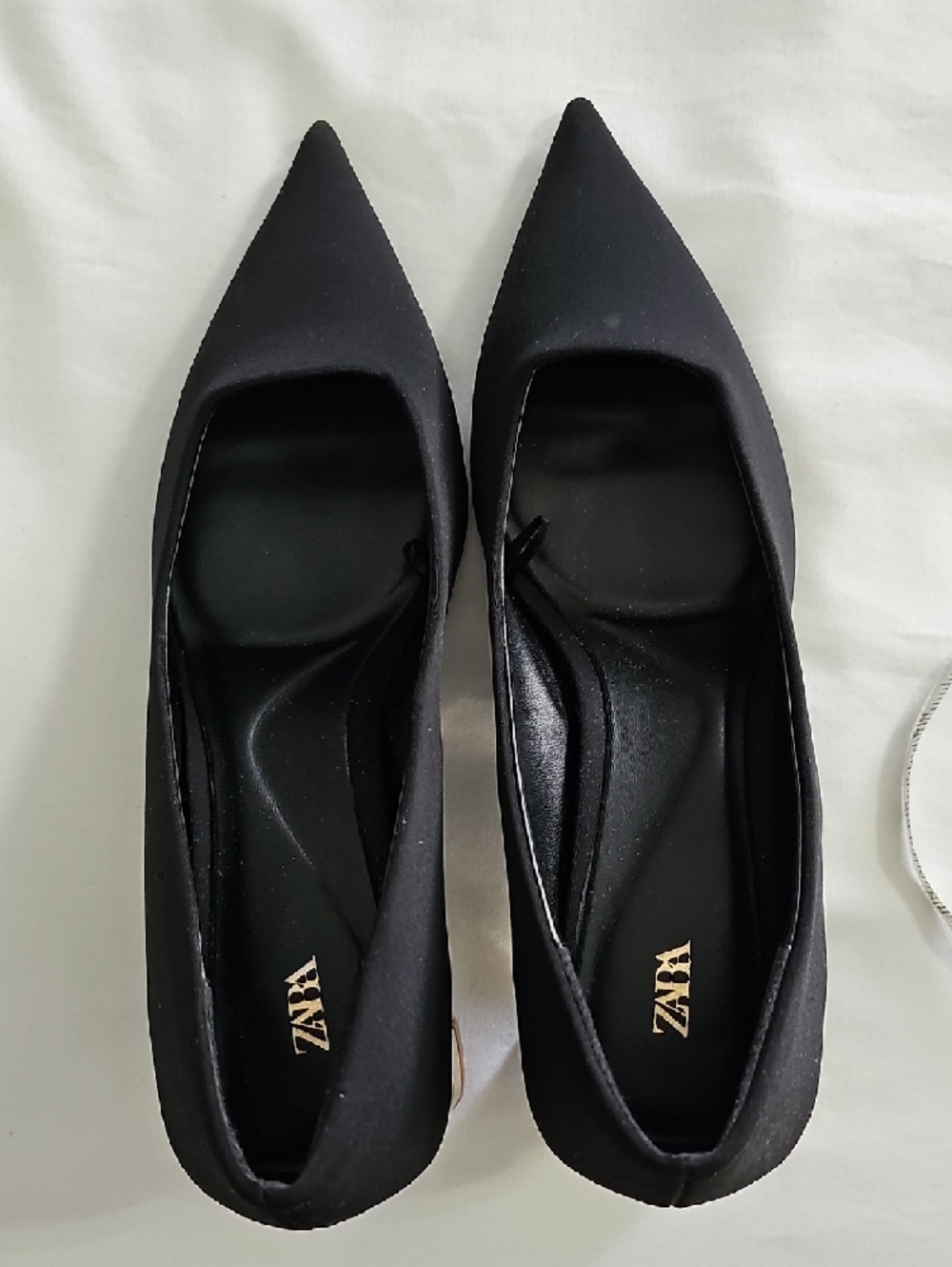 Zara Black Pointed Toe Pumps with Gold Block Heel - Picture 7 of 7